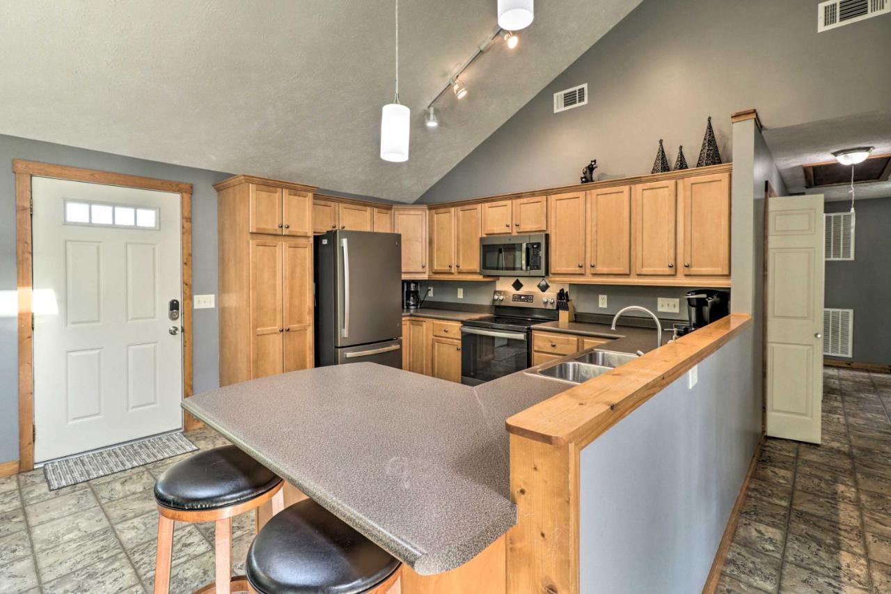 Mountain Home Cottage With Deck On White River! Gassville Esterno foto