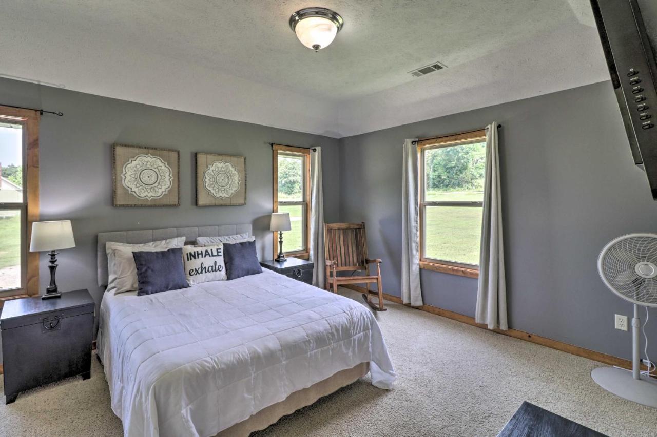 Mountain Home Cottage With Deck On White River! Gassville Esterno foto