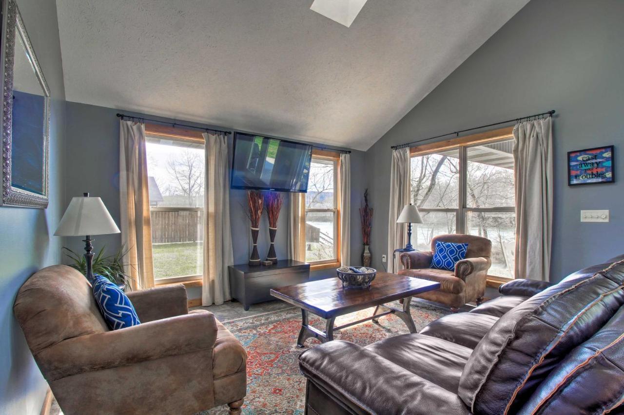 Mountain Home Cottage With Deck On White River! Gassville Esterno foto